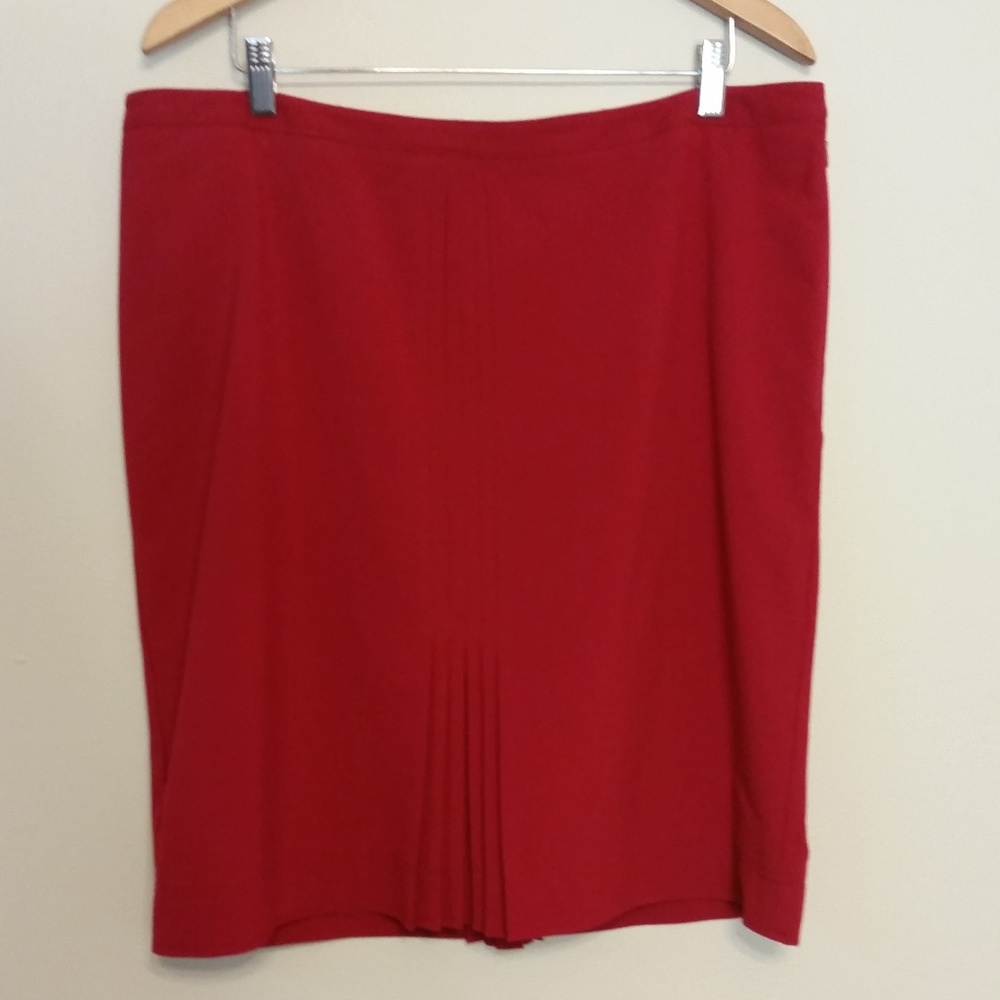 Worthington size 18 red skirt